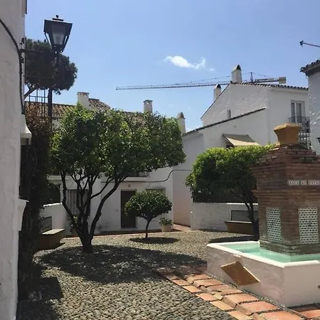 Precioso A Pie De Playa En La Nueva Milla De Oro Entre Y Marbella Hébergement de vacances *